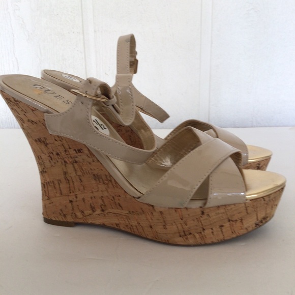 GUESS CORK WEDGE STRAPPY PLATFORM SANDALS SIZE 8.5 - Picture 2 of 16